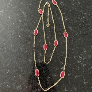 Kendra Scott Pendent Red/Maroon necklace